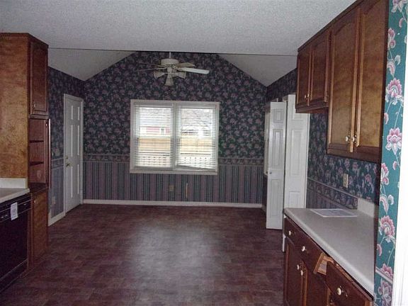 3rd image of 101 Enoch Dr