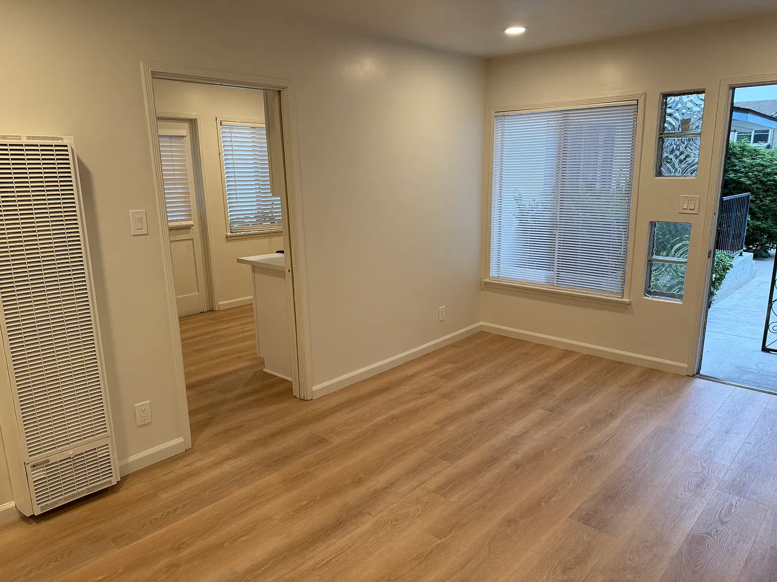 2 bed, 725 sqft, $2,625 — Photo 3