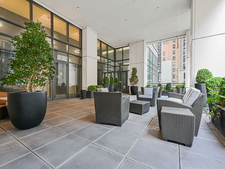 325 5th Ave #8F — Photo 20