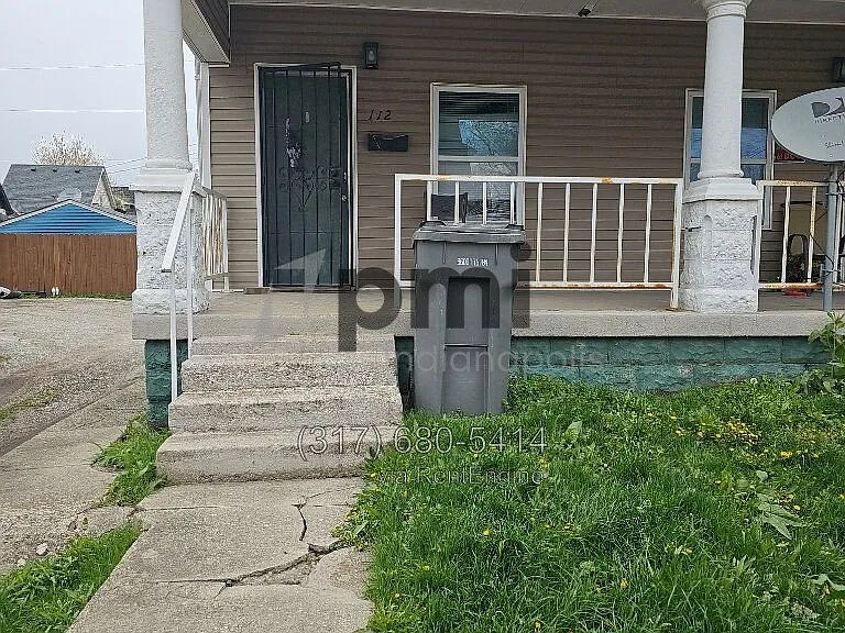 112 Adler St — Photo 1