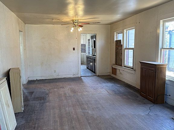 2nd image of 1663 Keeler Ave