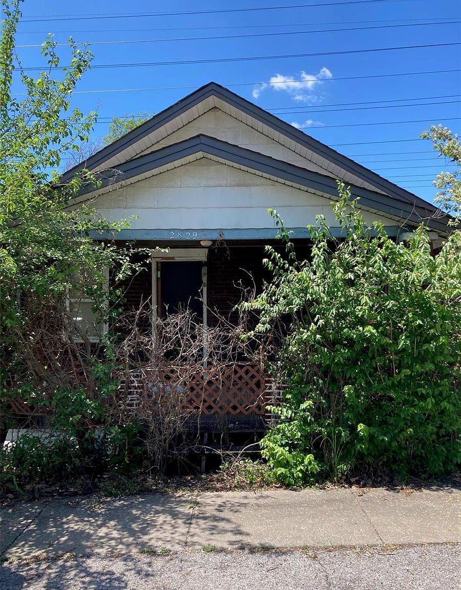 2829 Wheaton Ave, Saint Louis, MO 63114 Zillow