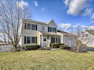 2483 Impala Dr, Ronks, PA 17572