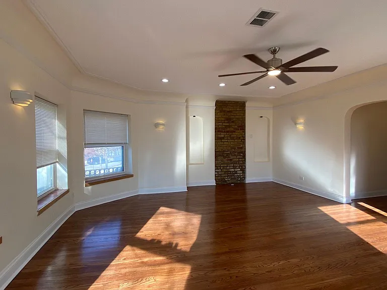 5739 N Francisco Ave #2 — Photo 11
