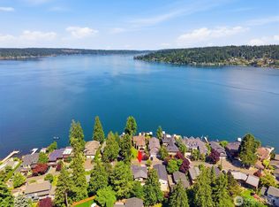 18823 SE 42nd St, Issaquah, WA 98027