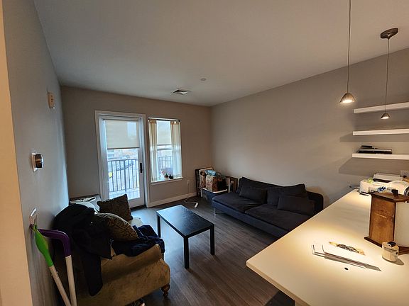 2nd image of 23A Bridge St #29