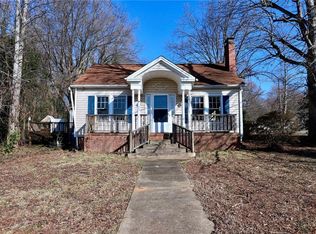 701 Providence Rd, Graham, NC 27253