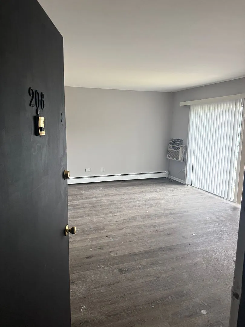 107th Street LLC — Photo 1