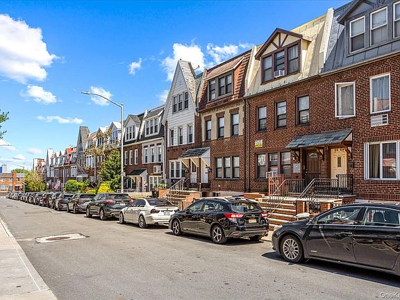 2nd image of 2067 32nd Street