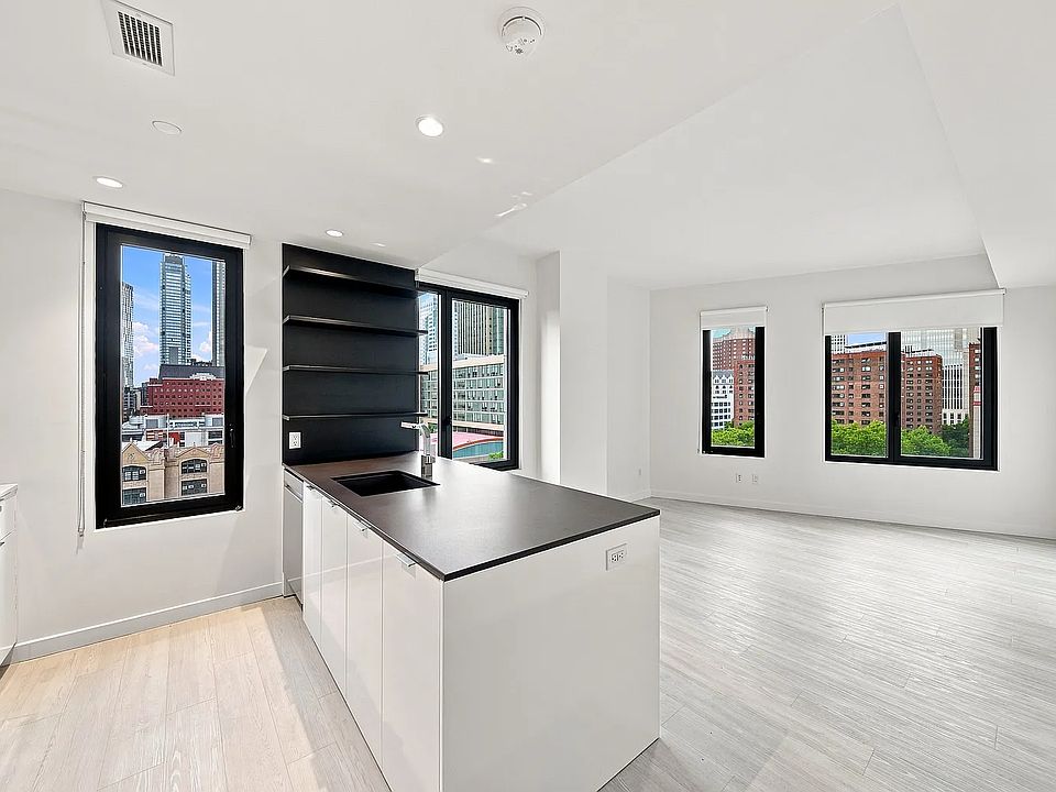 1st image of 22 Chapel St APT 7D