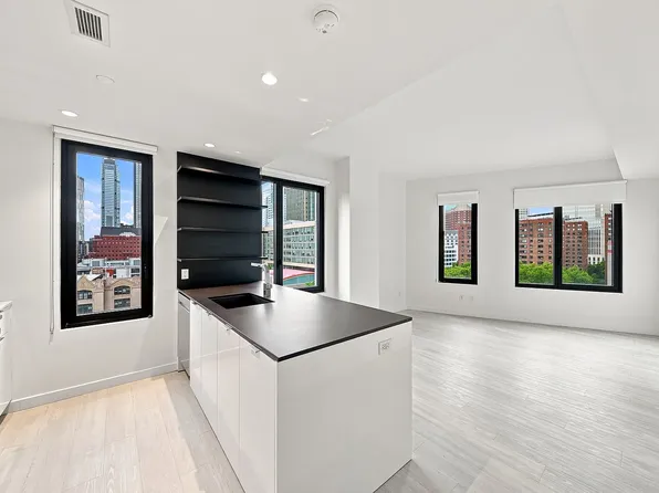 22 Chapel St, Brooklyn, NY