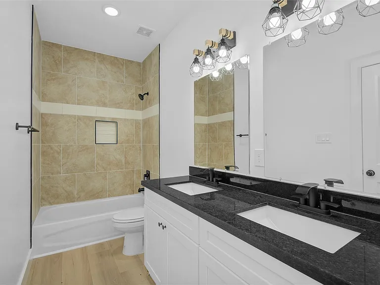 8410 Sunnyhill St — Photo 21