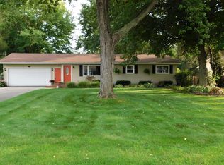 1666 Pinta Dr, Holland, MI 49424
