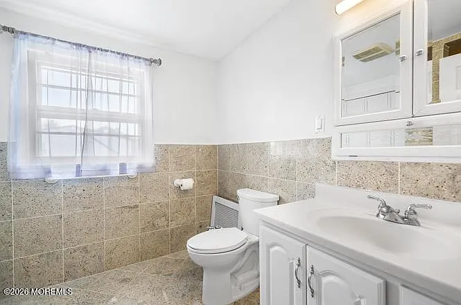 121 Summit Ave — Photo 29