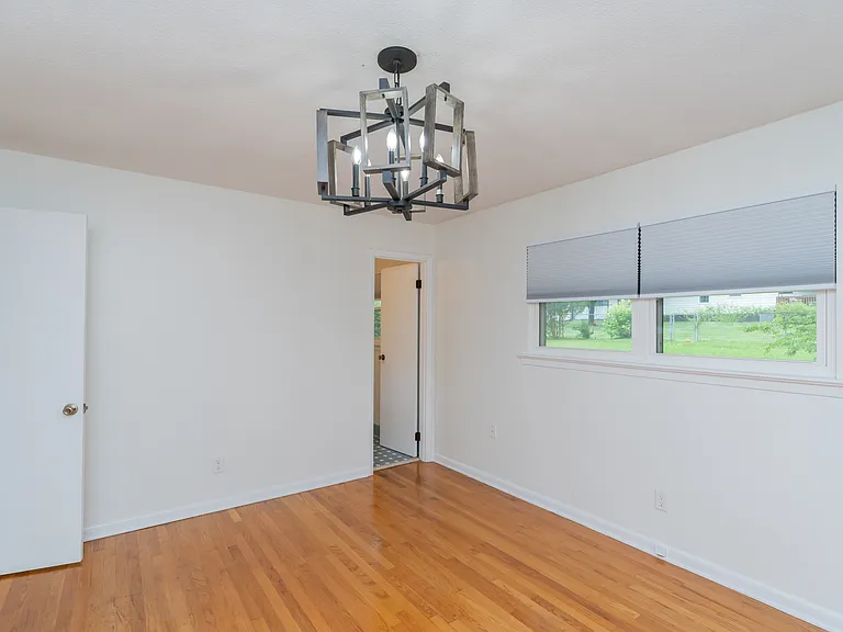 1621 Fernwood Cir — Photo 20
