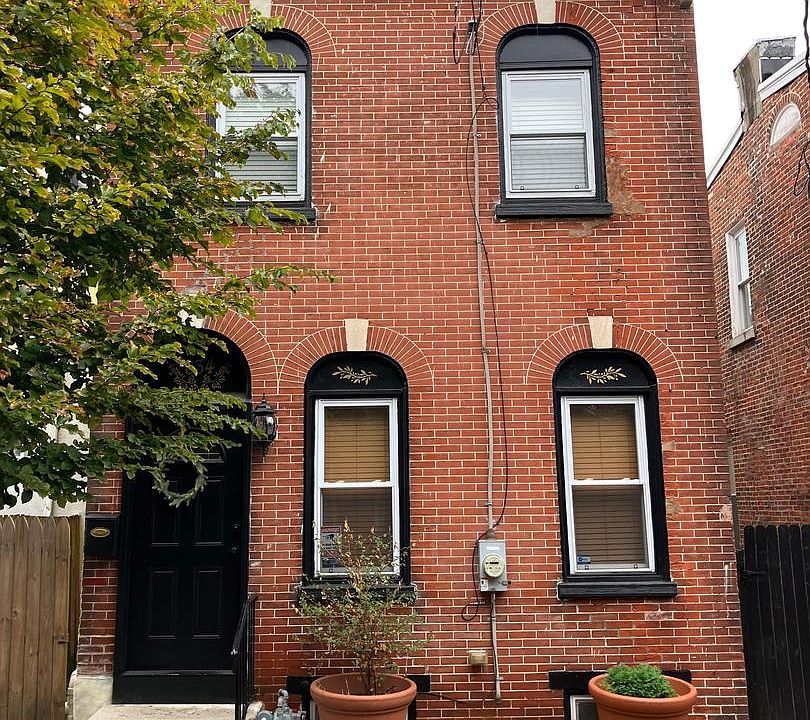 1st image of 834 N Monroe St
