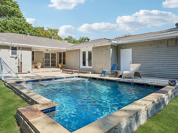 2nd image of 8380 San Cristobal Dr