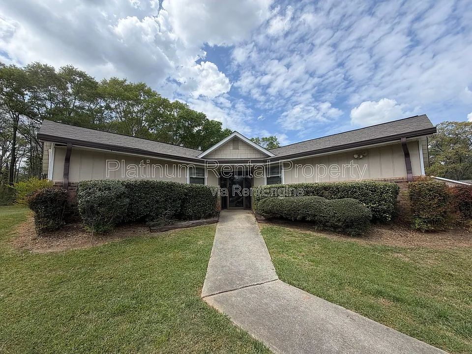 1492 Waverly Way #B-4