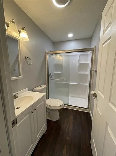 512 Church St — Photo 1
