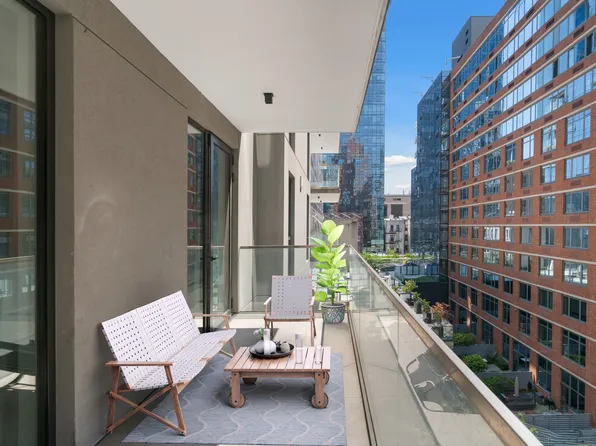 522 West 29th Street image 13 of 20