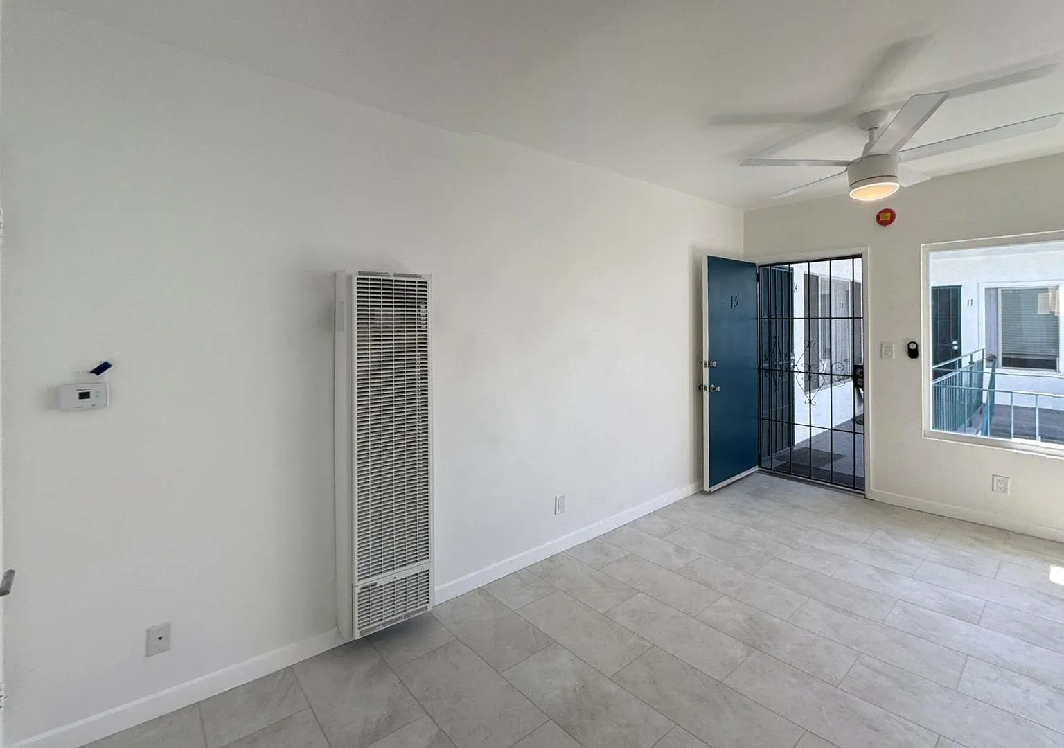 Fantastic Venice Beach Neighborhood | Upper Studio — Photo 3