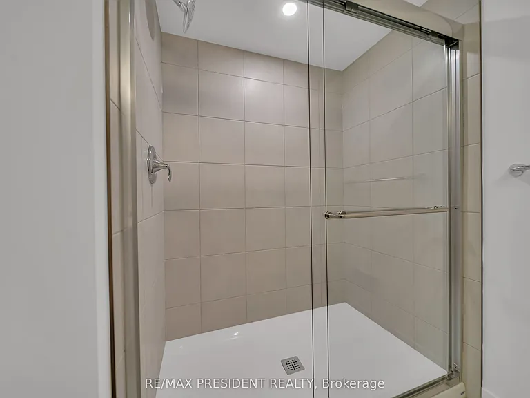 940 David St N #81 — Photo 21