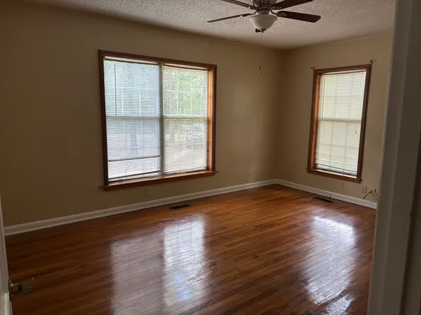 178 Circle H Dr, Hot Springs, AR 71913