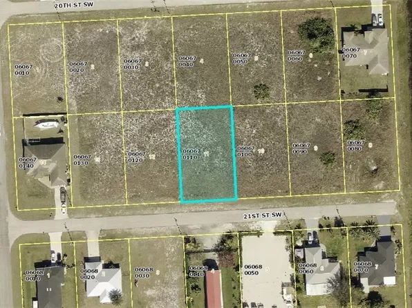 2706 21st St SW, Lehigh Acres, FL 33971