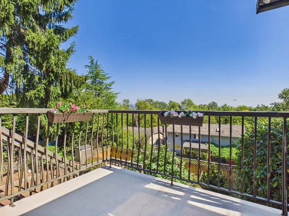 487 Alouette Dr, Coquitlam, BC V3C 4Y7