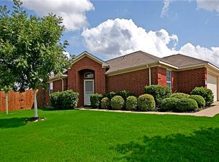 2401 Big Spring Dr, Fort Worth, TX 76120