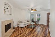 Indian Stone Ln-2805-006.jpg