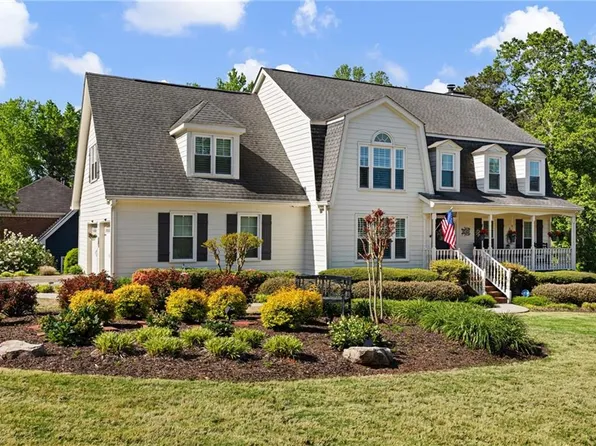 1049 Fairwood Run NW, Acworth, GA 30101