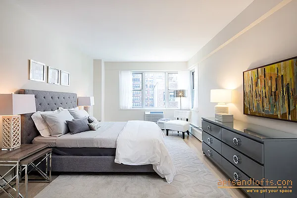 Rented by aptsandlofts.com | media 23