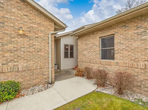 2718 Sable Ct, Mount Pleasant, MI 48858