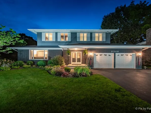 2348 Country Knoll Ln, Elgin, IL 60123