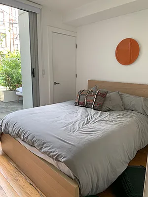 Rented by Unit 5 LLC | media 5