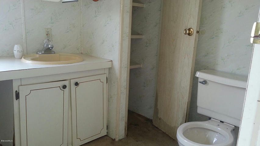 2nd image of 33 Nina Jean Dr