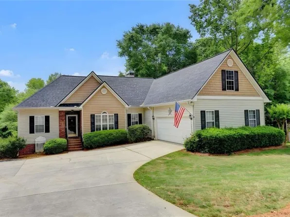 4738 Thunder River Dr, Gainesville, GA 30506