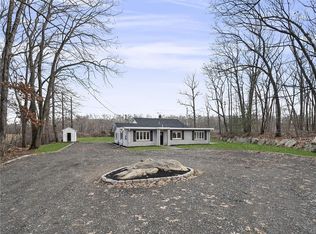 94 Old Pocasset Rd, Johnston, RI 02919