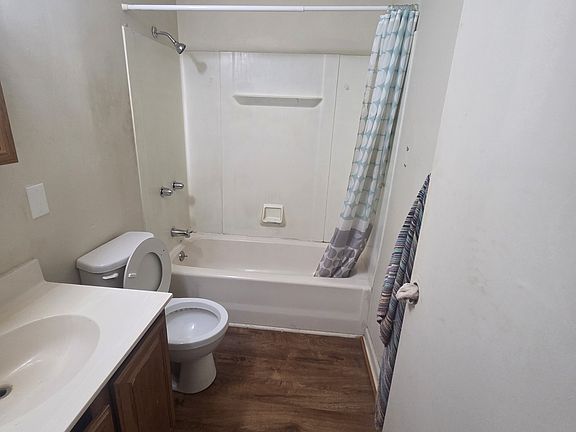 3rd image of 2 S Main St Unit E