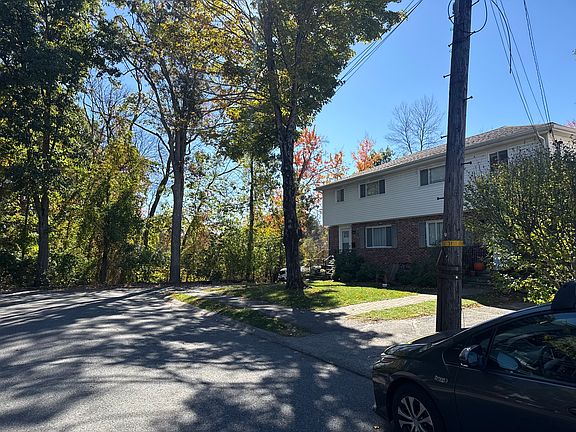 2nd image of 41 Birch St #41