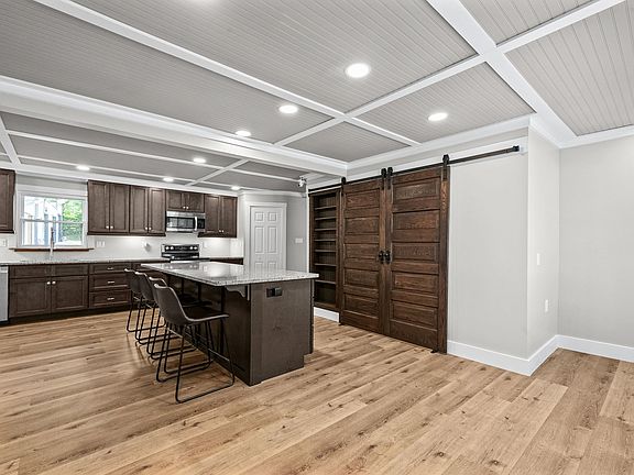 4th image of 3020 Elinor Dr