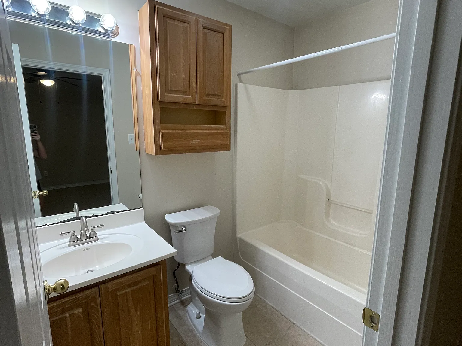 2 bed, 1035 sqft, $1,250 — Photo 4