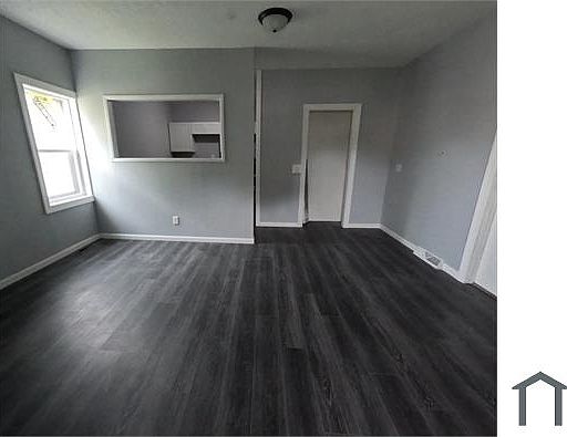 5th image of 724 E Lawrence St #3
