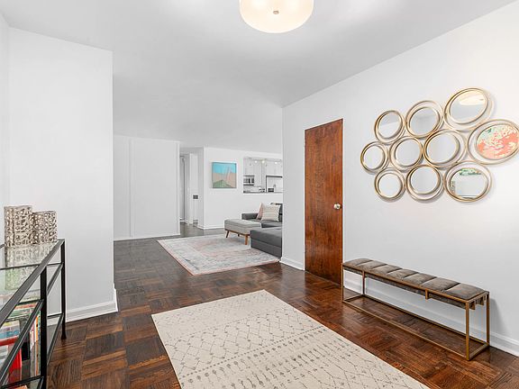3rd image of 70 E 10th St APT 15W