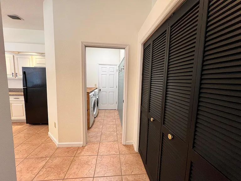 9639 Fox Hearst Rd — Photo 12