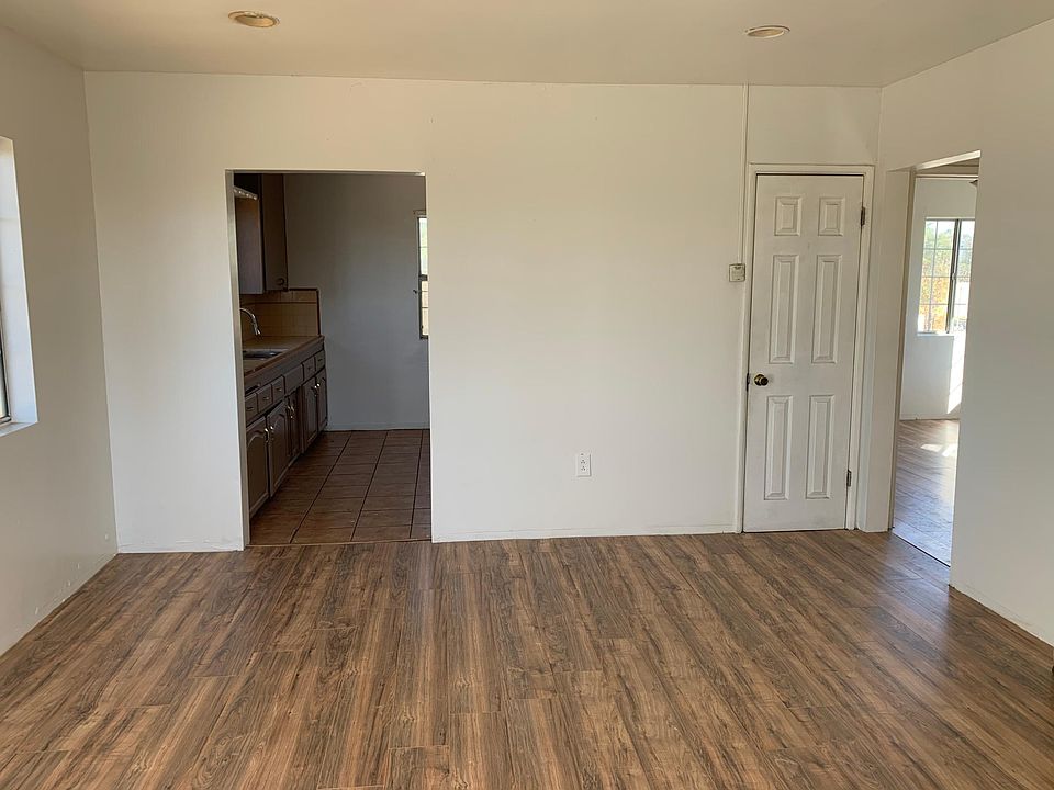 2nd image of 3333 Whittier Blvd #3331-1/2
