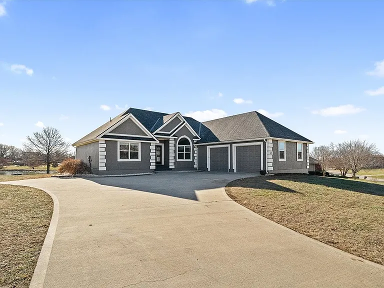 604 Canyon Dr — Photo 26