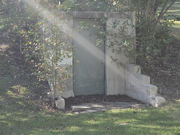 3rd image of 3017 Nix Rd