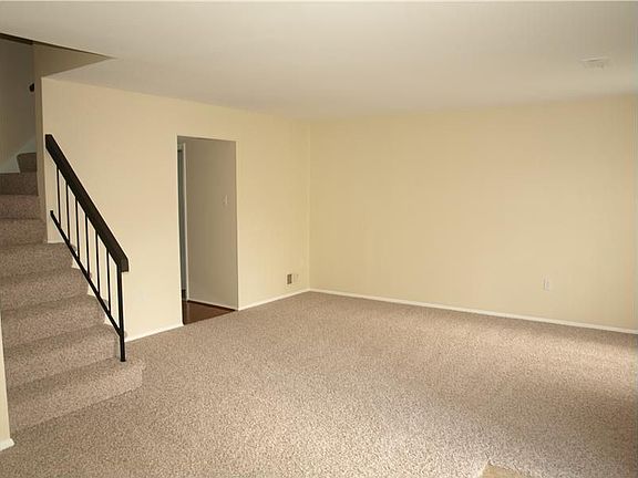 44 Carolina Ct. Sterling, VA